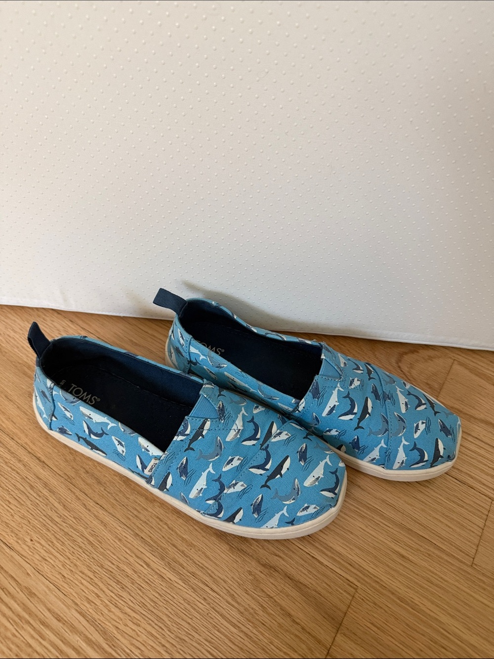 Toms Blue Shark Whale Print Slip-On Flats